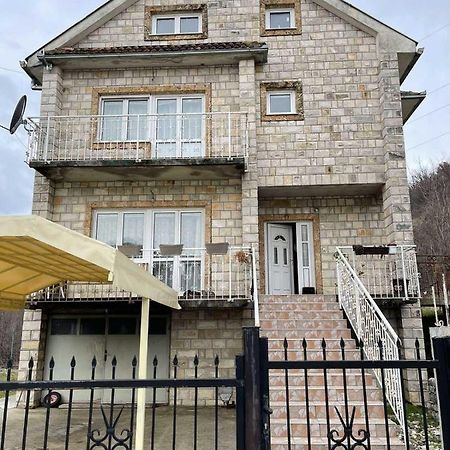 Guesthouse Petrovic เวียร์ปาซาร์ ภายนอก รูปภาพ
